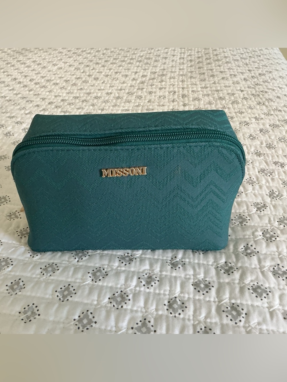 Unopened Missoni Teal Chevron Zip Cosmetic Case